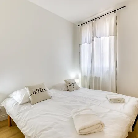 Apartment France - Vue Eglise Saint-maclou